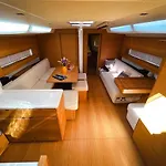 Neverquiet - Solaris 50 Hotel na wodzie *