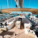 Hotel na wodzie Neverquiet - Solaris 50