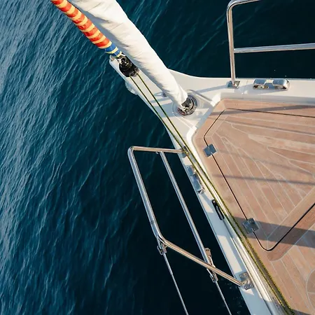 Neverquiet - Solaris 50 Botel