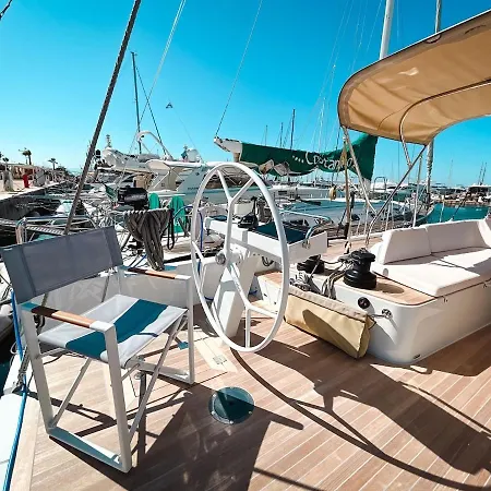 Neverquiet - Solaris 50 Botel Salerno