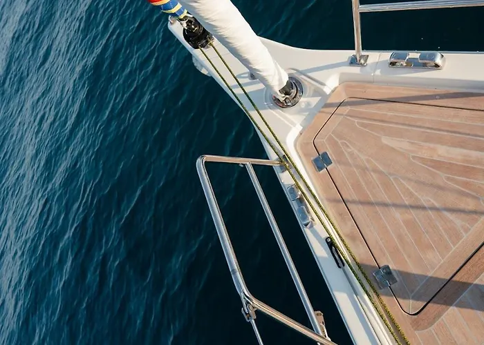 Neverquiet - Solaris 50 Bådhotel